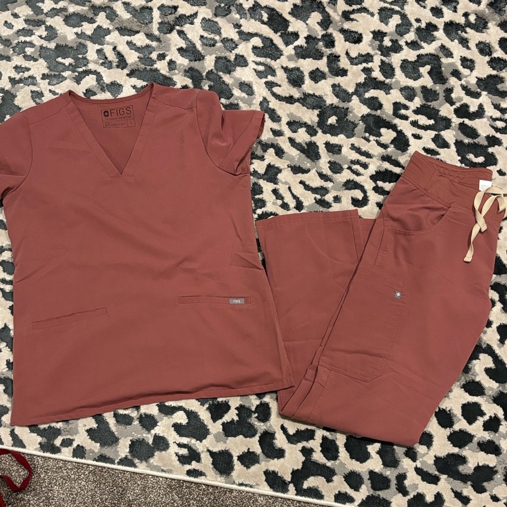 Figs Mauve Scrub Set